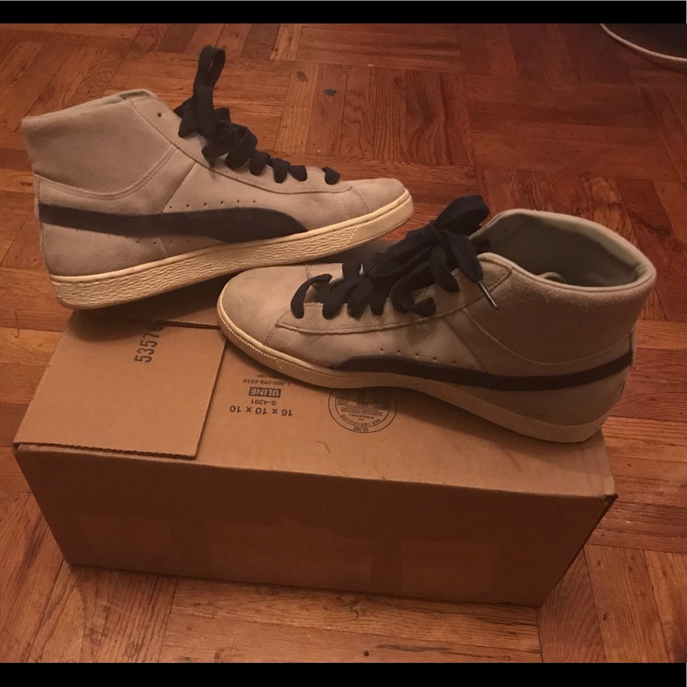 Suede Pumas - Picture 2 of 2